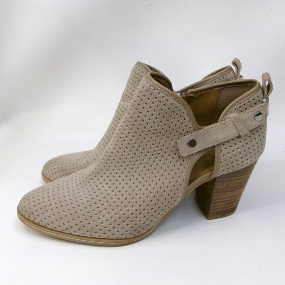 Franco Sarto Dale 2 Tan Perforated Suede‎ Ankle Boots 8.5 Women's US - Picture 1 of 5
